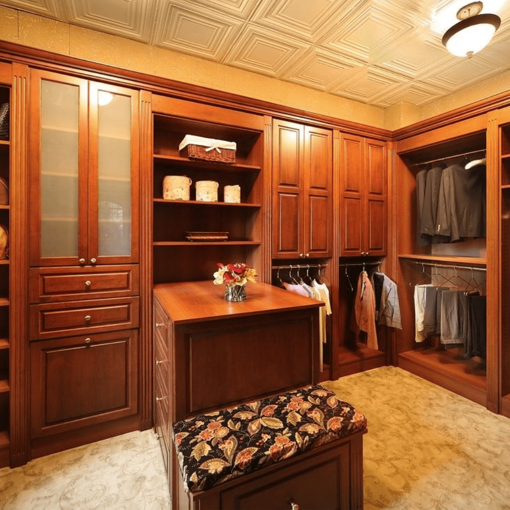 Traditional Wooden Closet with Island Traditional wooden closet with central storage island